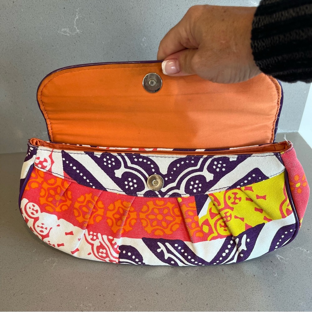 Trina Turk Multicolor Floral Cellphone Clutch Purse - Picture 8 of 13